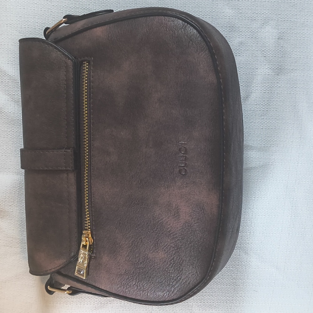 Elegant Brown Crossbody Bag with Gold Buckle - Picture 7 of 7